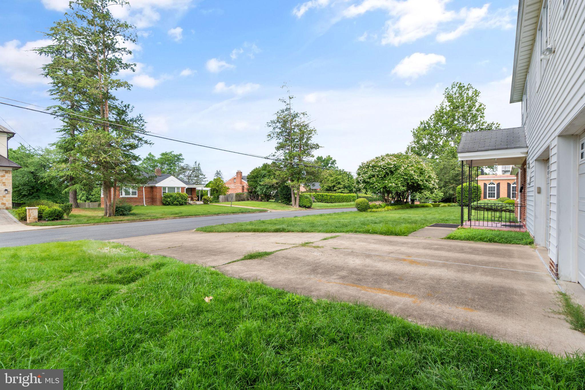 6508 Chesterfield Ave