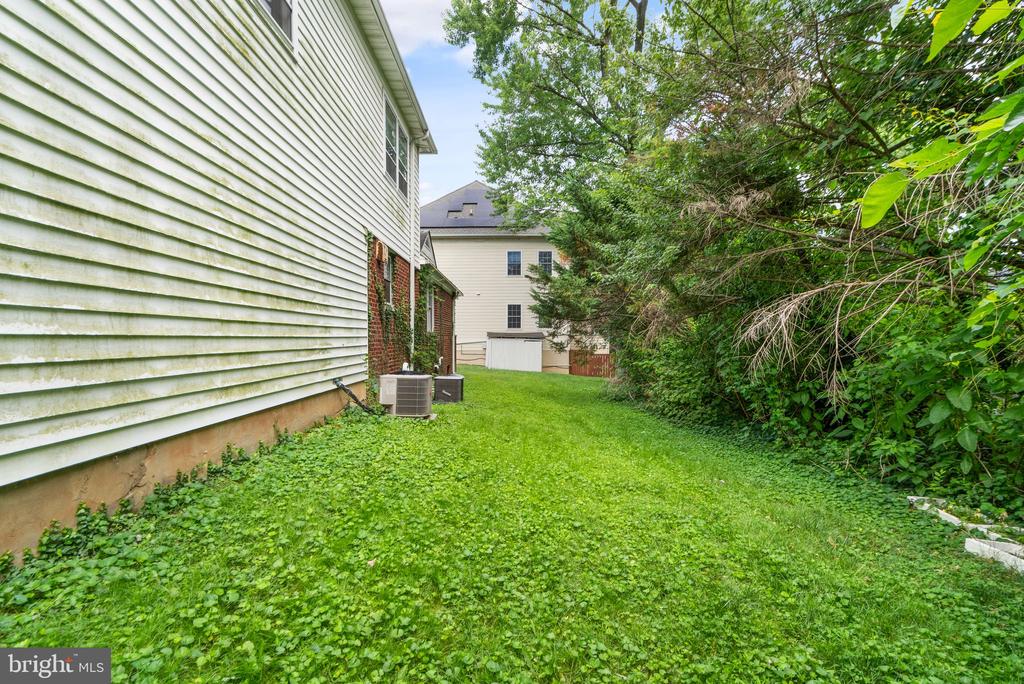 6508 Chesterfield Ave