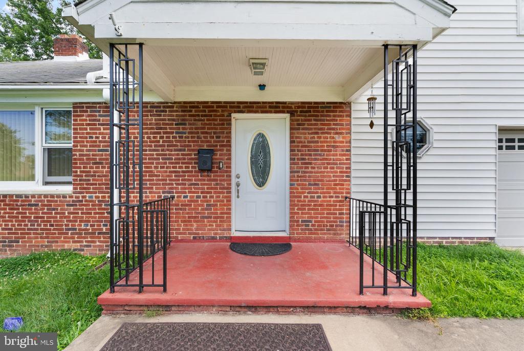 6508 Chesterfield Ave