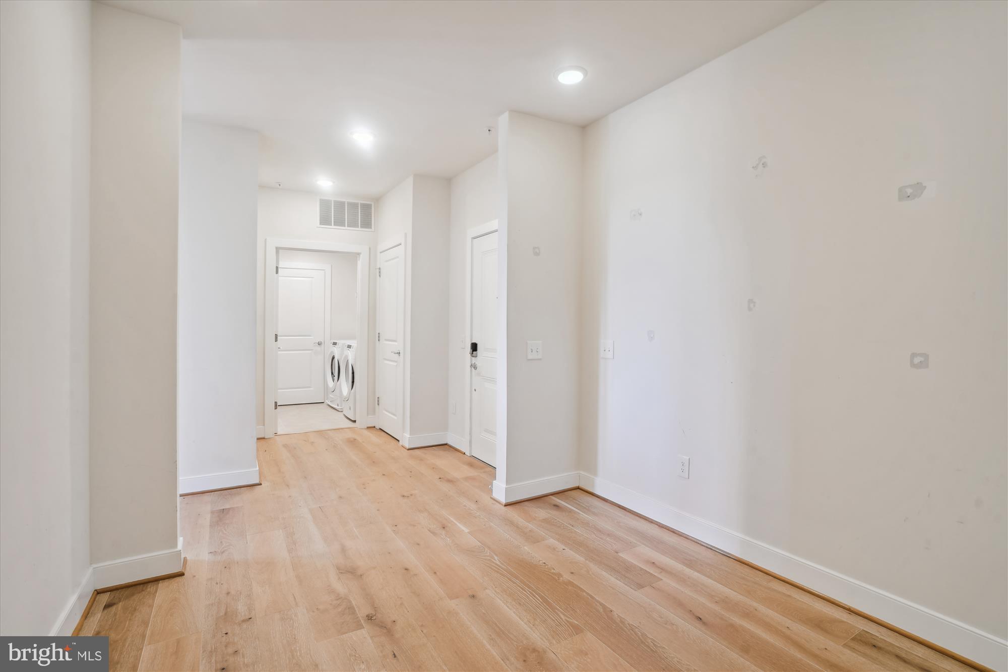 11200 RESTON STATION BLVD #306