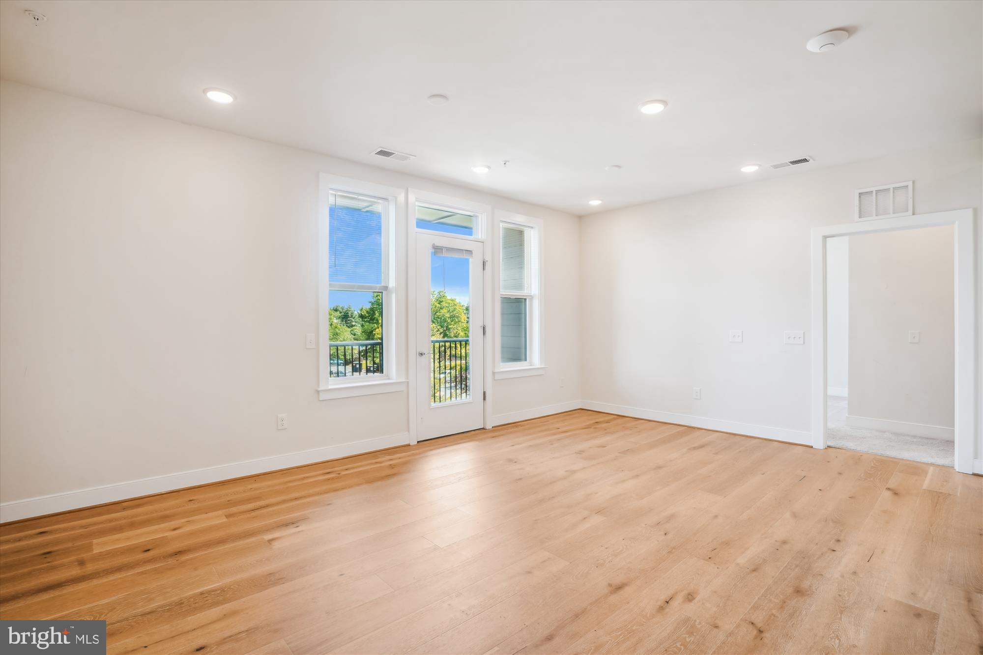 11200 RESTON STATION BLVD #306