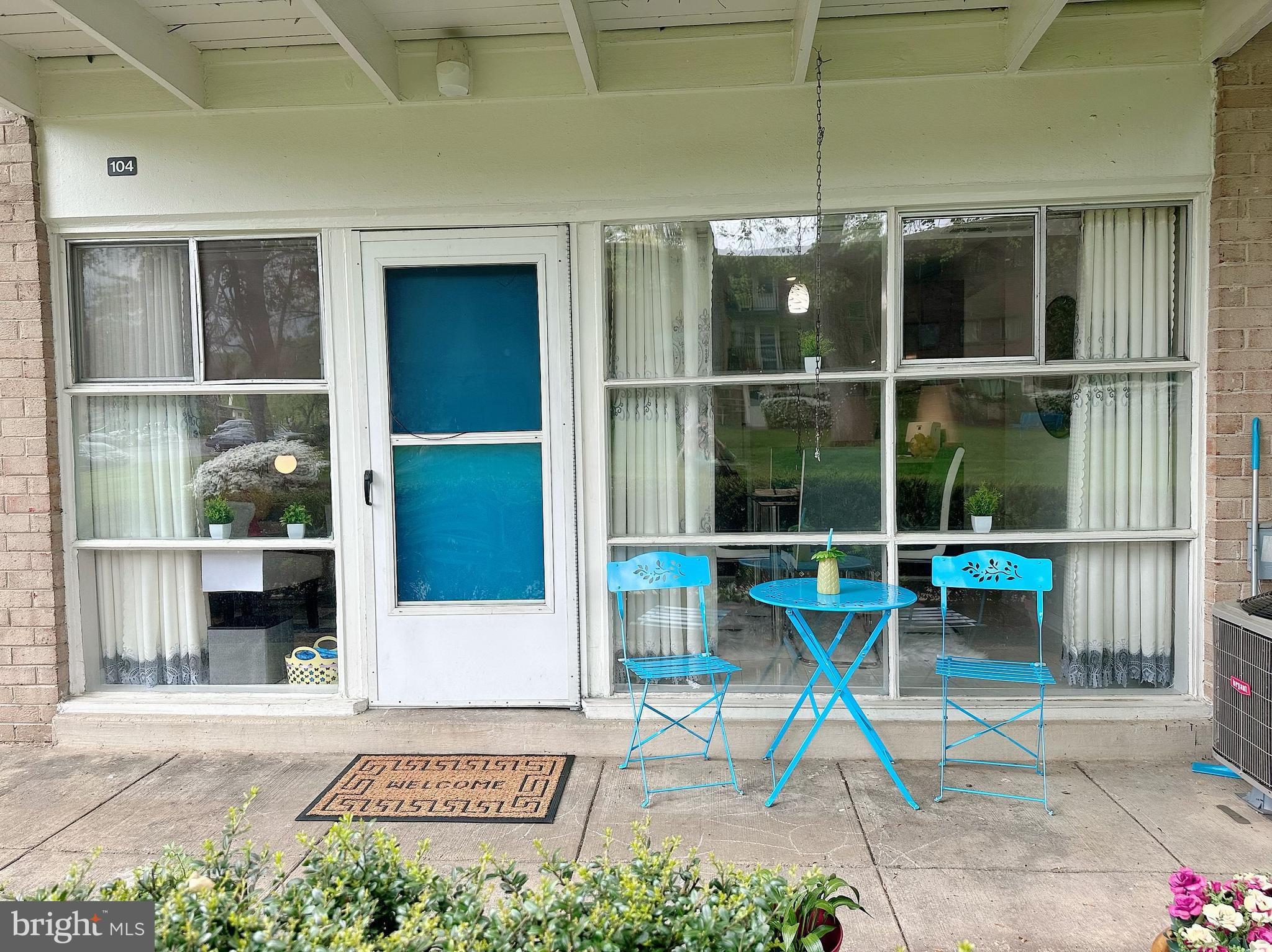 4921 Americana Dr #104