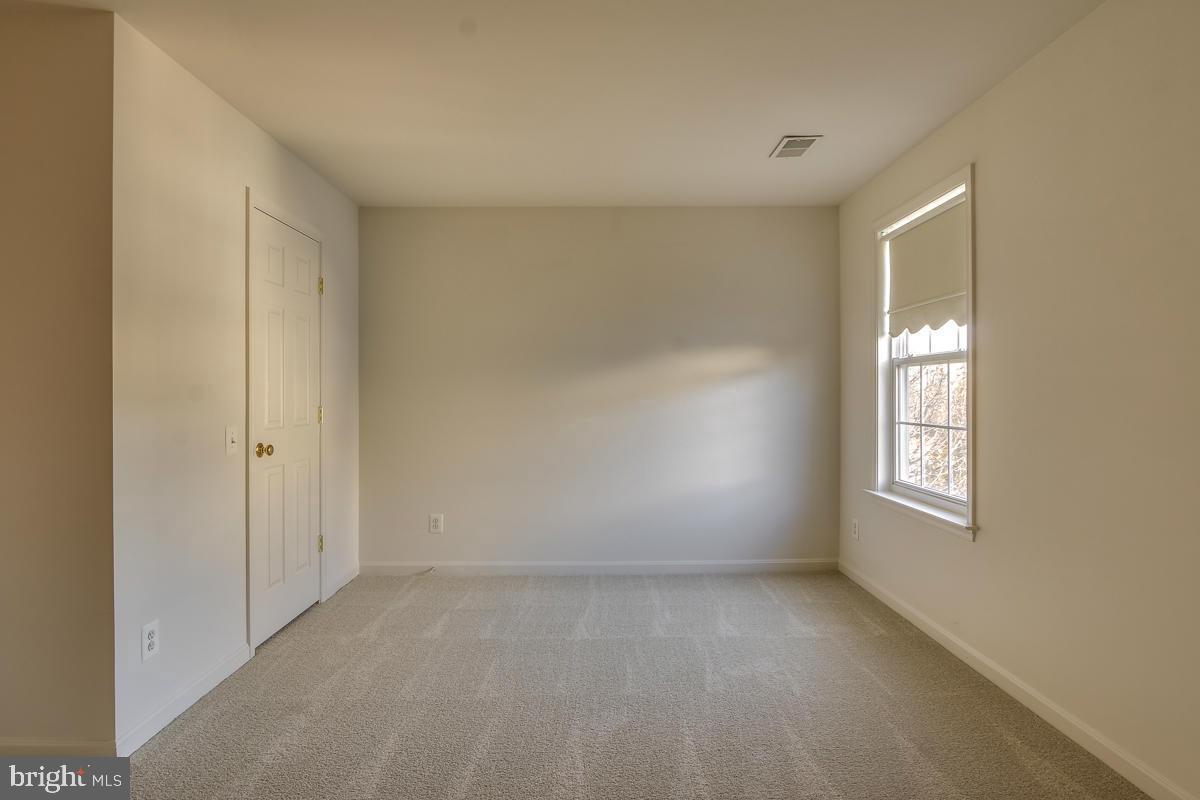 2482 LEYLAND RIDGE RD