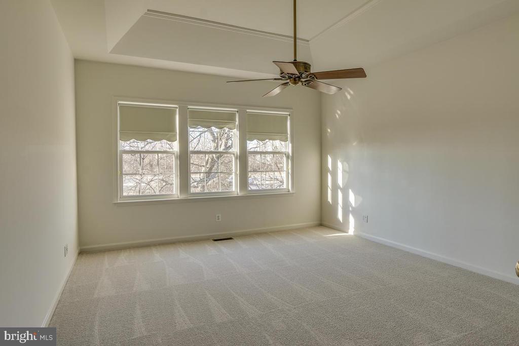 2482 LEYLAND RIDGE RD