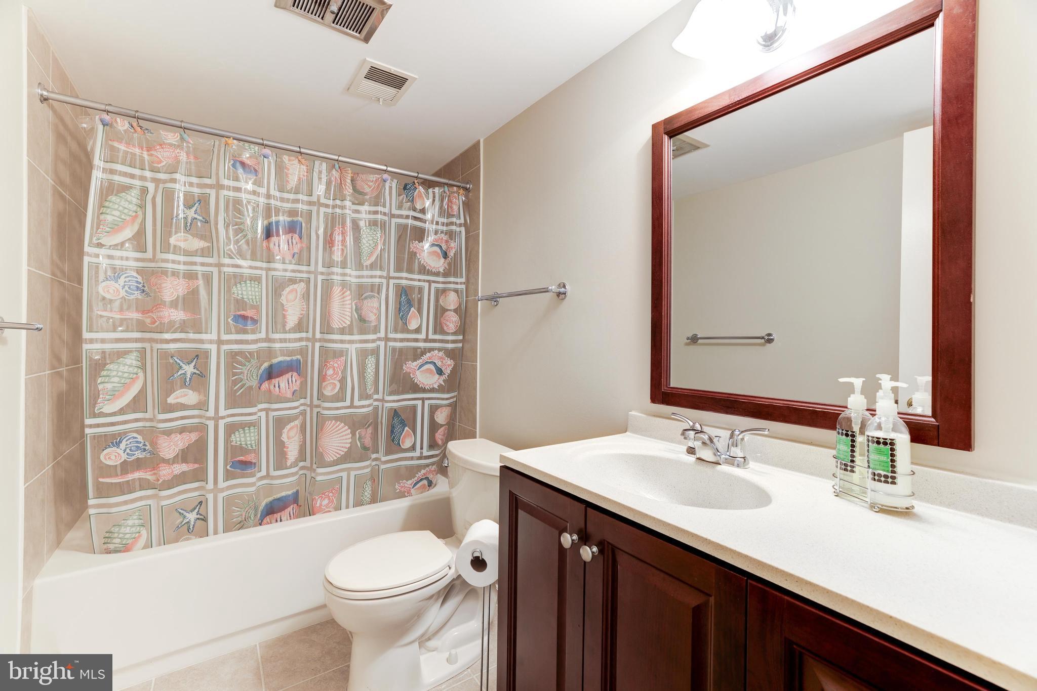 2808 Oakton Manor Ct