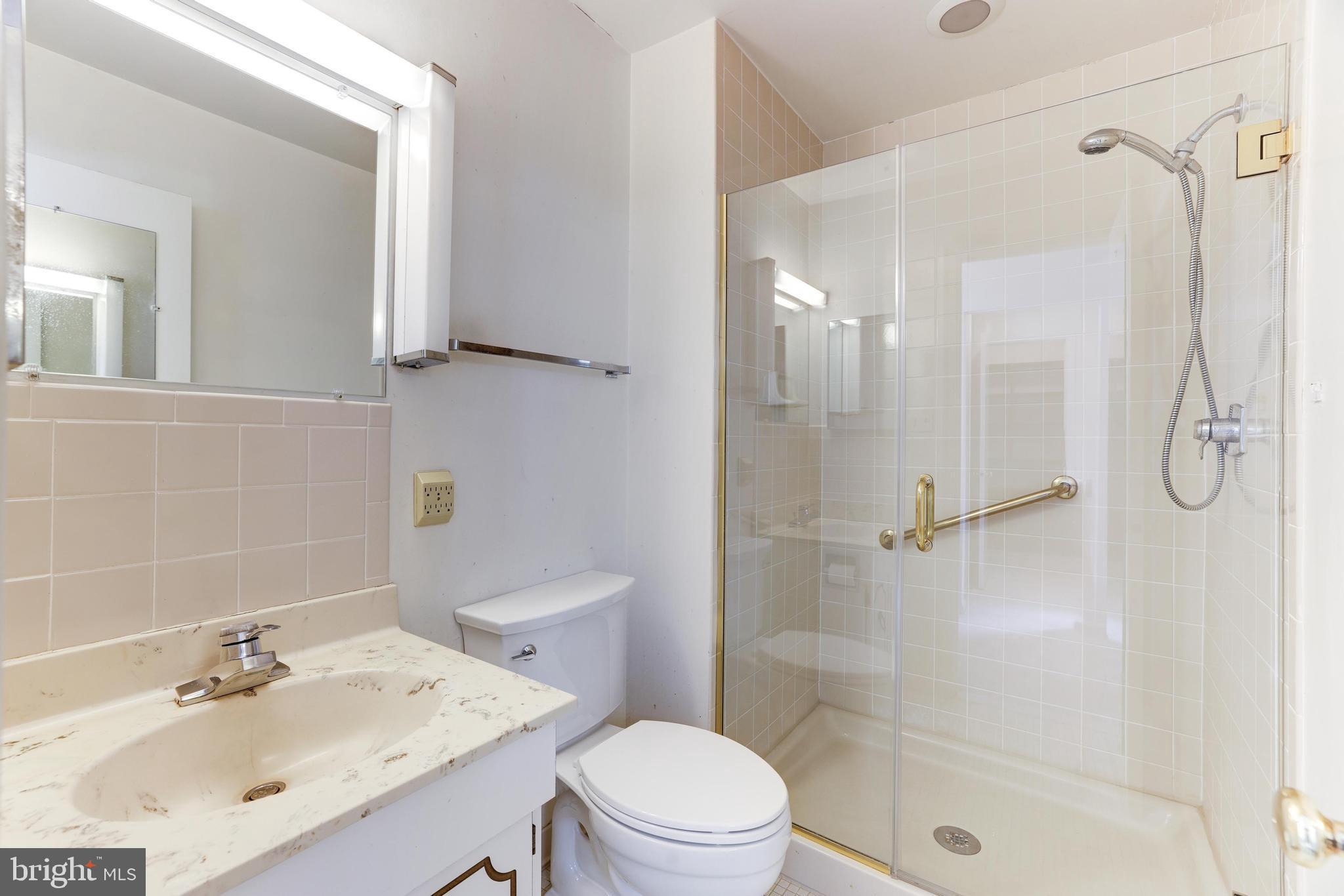 2808 Oakton Manor Ct