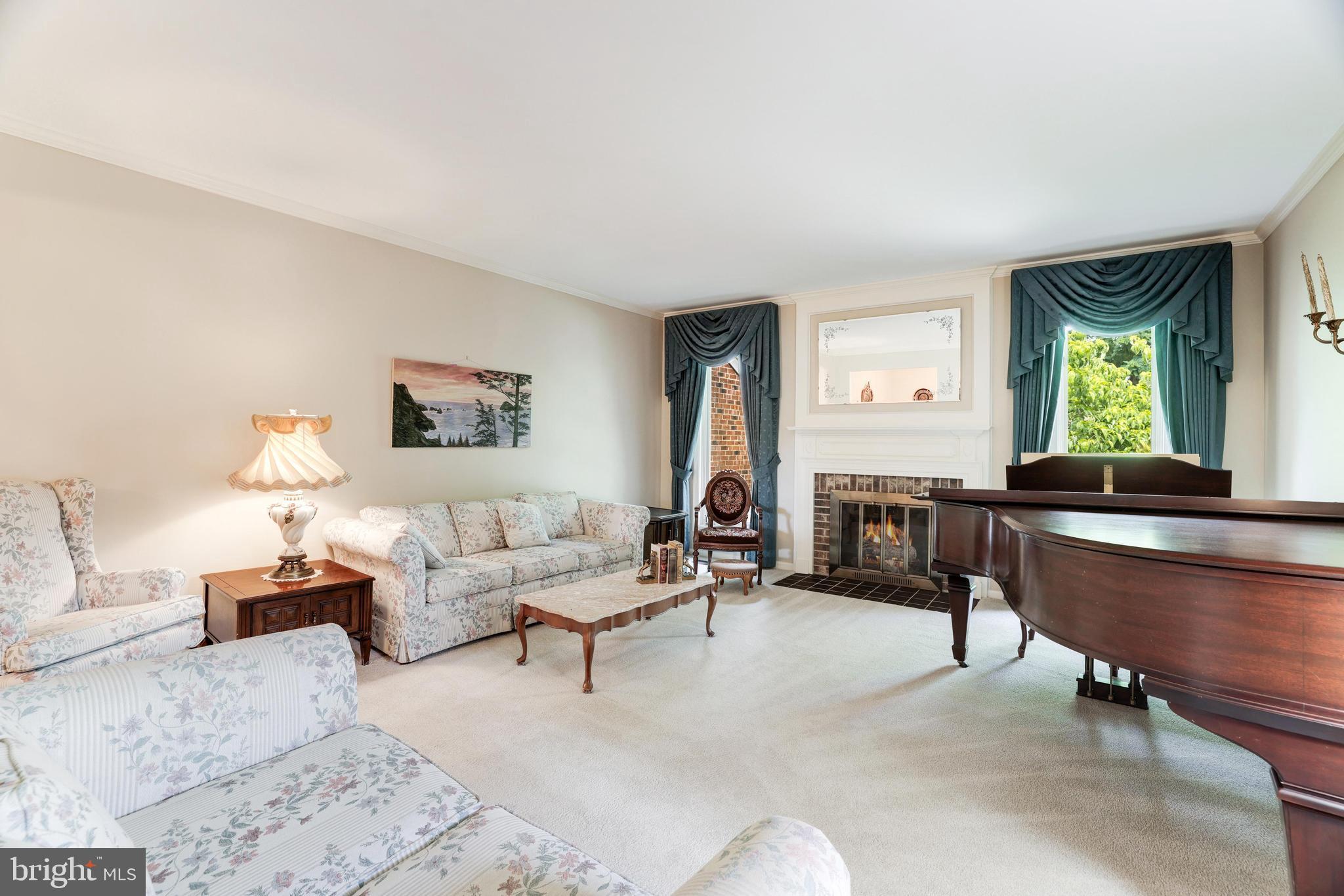 2808 Oakton Manor Ct
