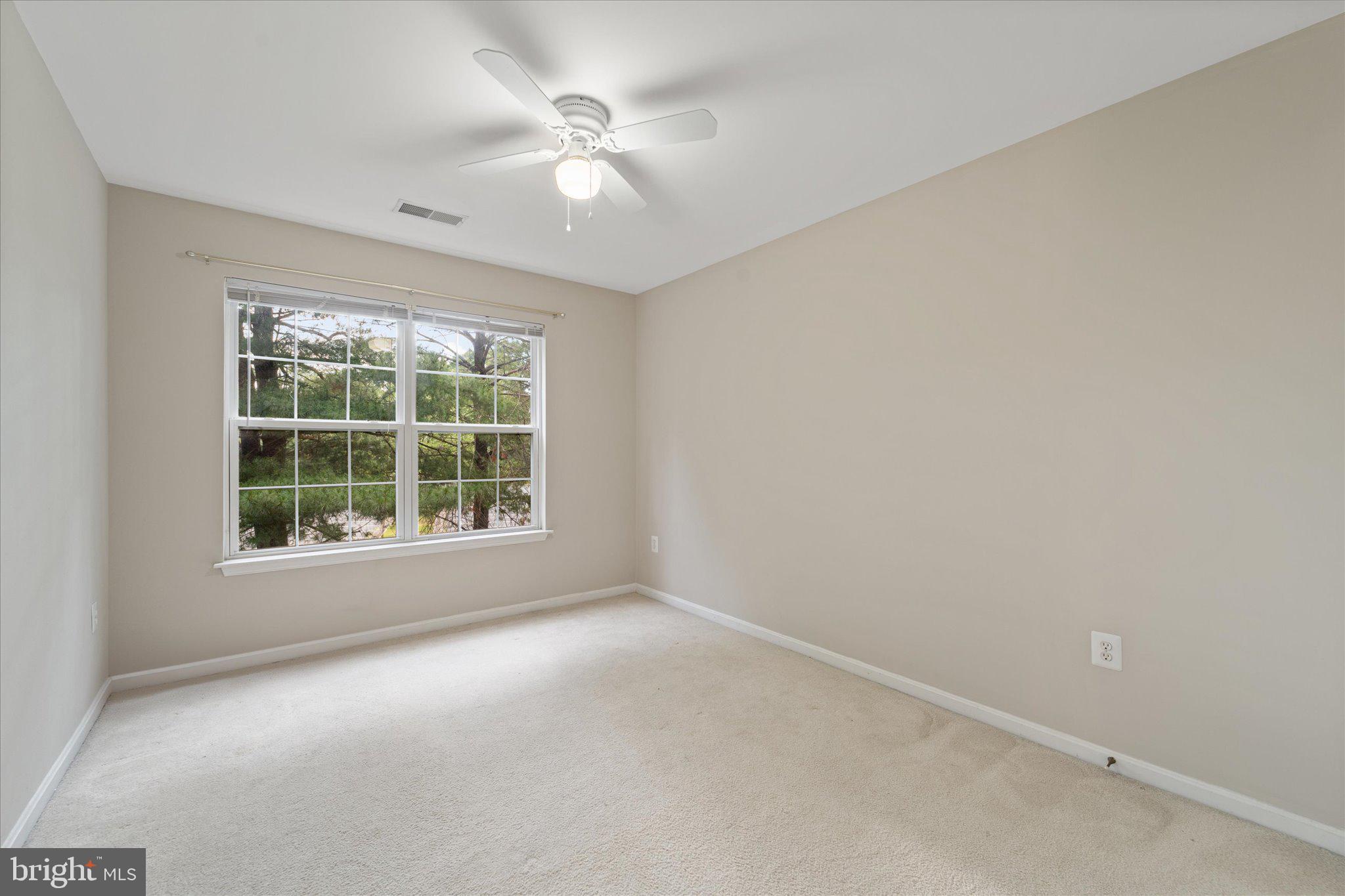 905 ROYAL ELM CT