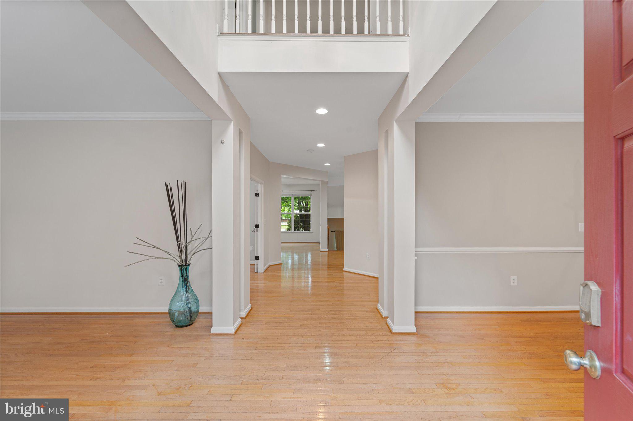 905 ROYAL ELM CT