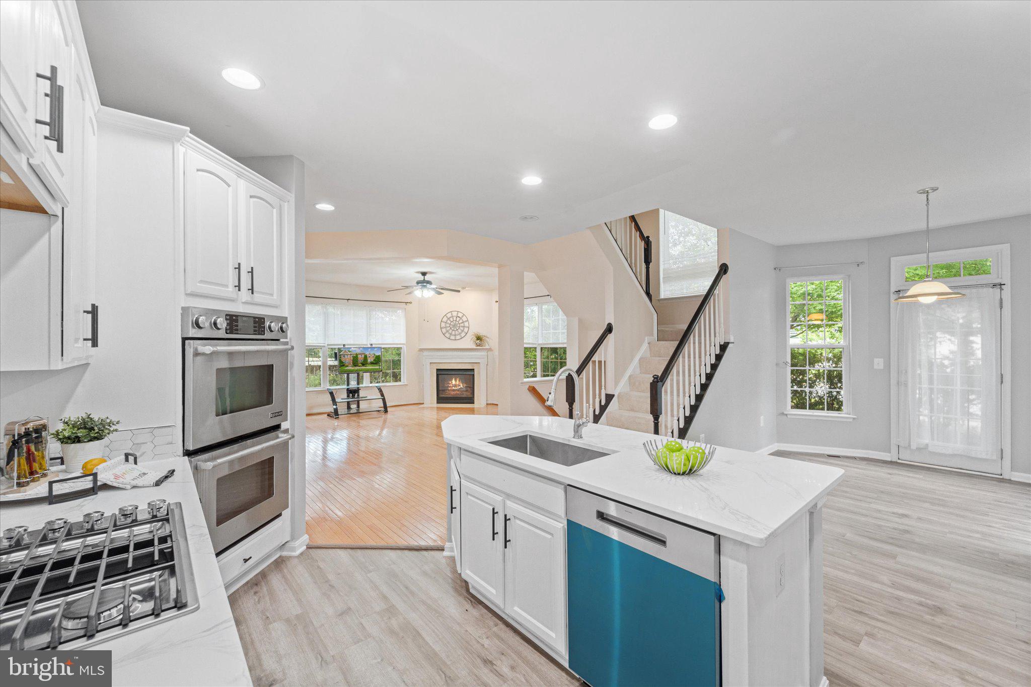 905 ROYAL ELM CT