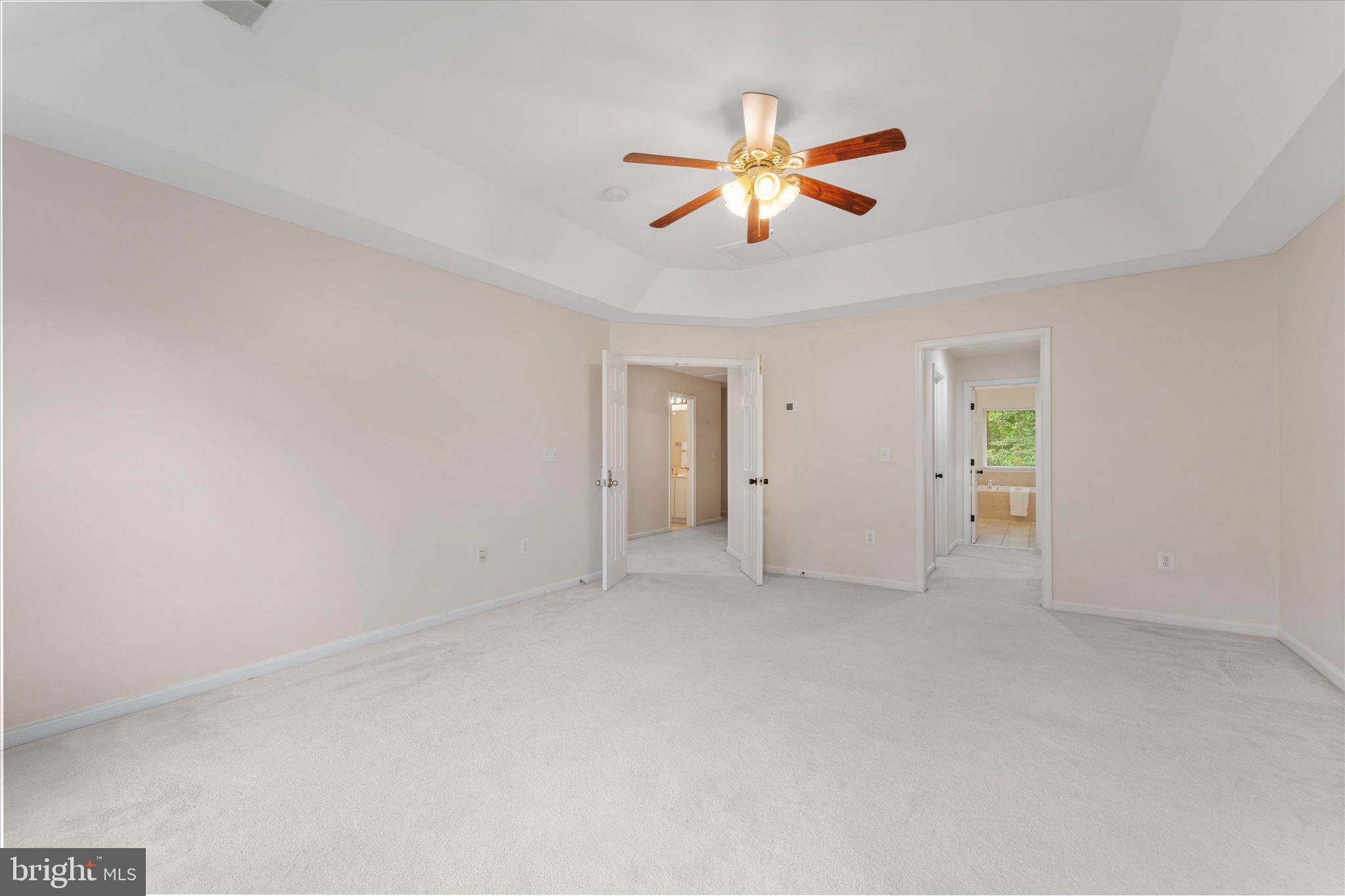 905 ROYAL ELM CT