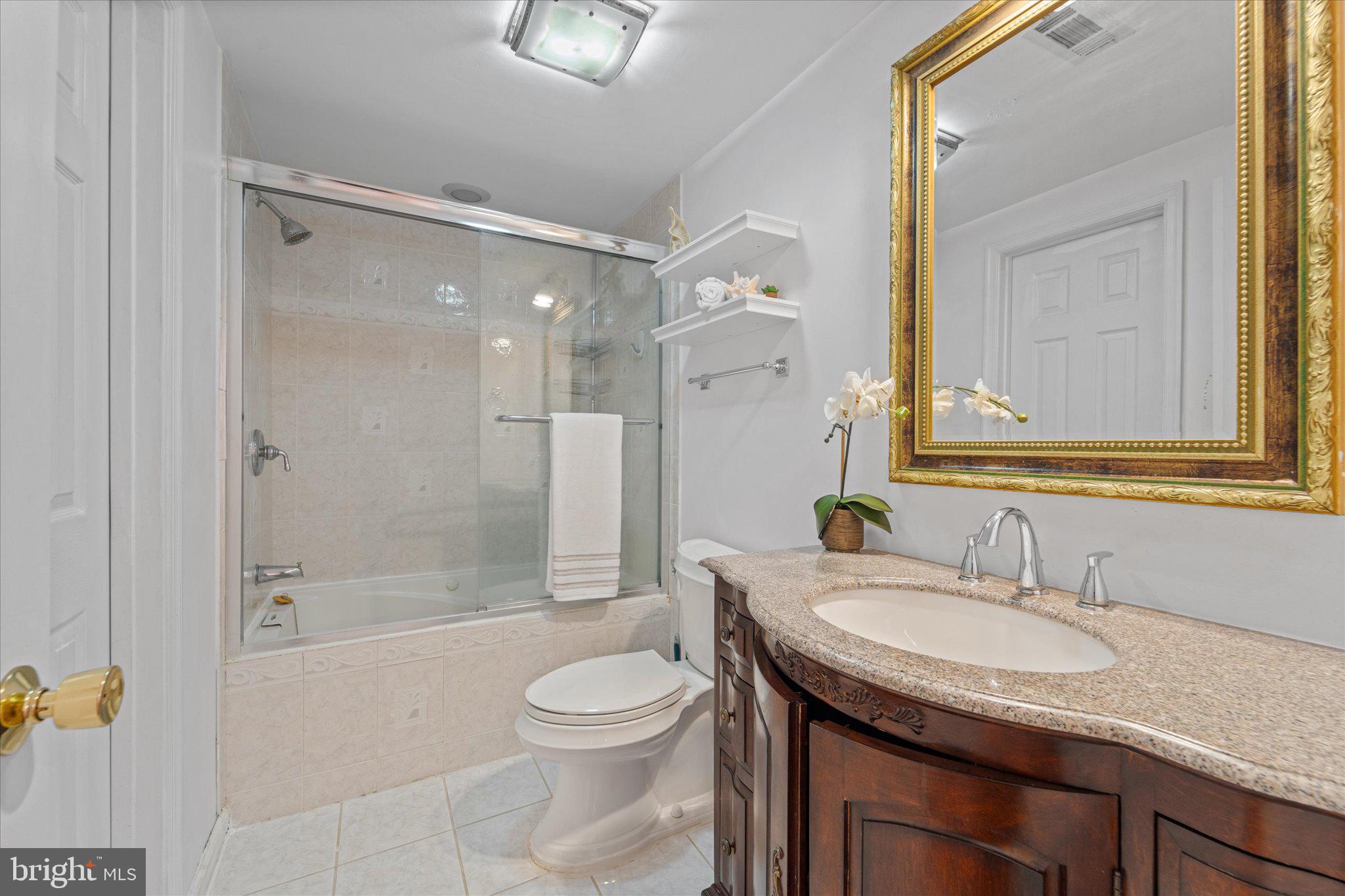905 ROYAL ELM CT