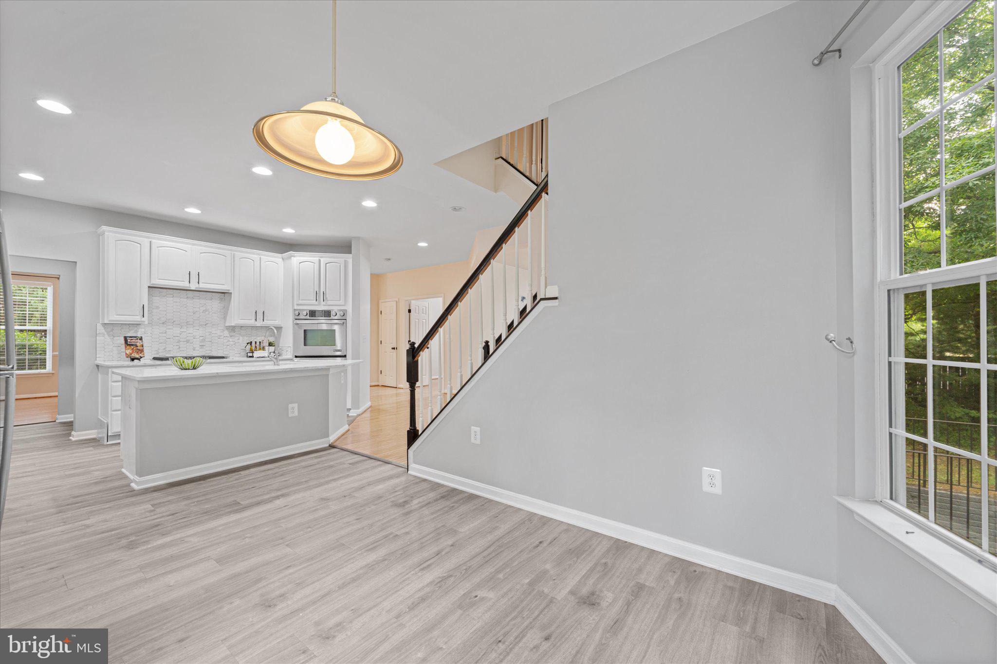 905 ROYAL ELM CT