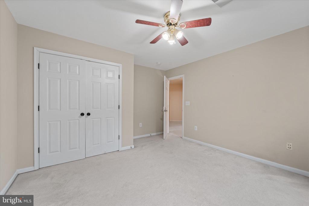905 ROYAL ELM CT