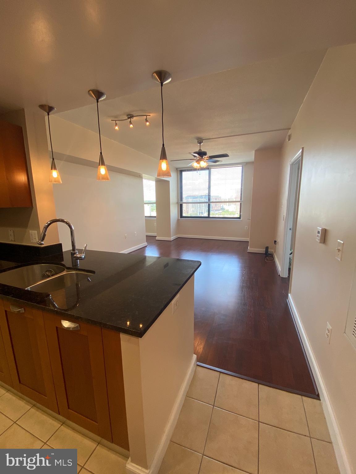 2451 MIDTOWN AVE #1302