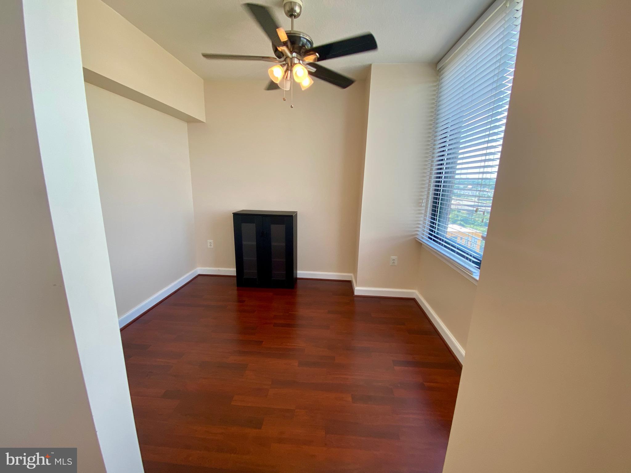 2451 MIDTOWN AVE #1302