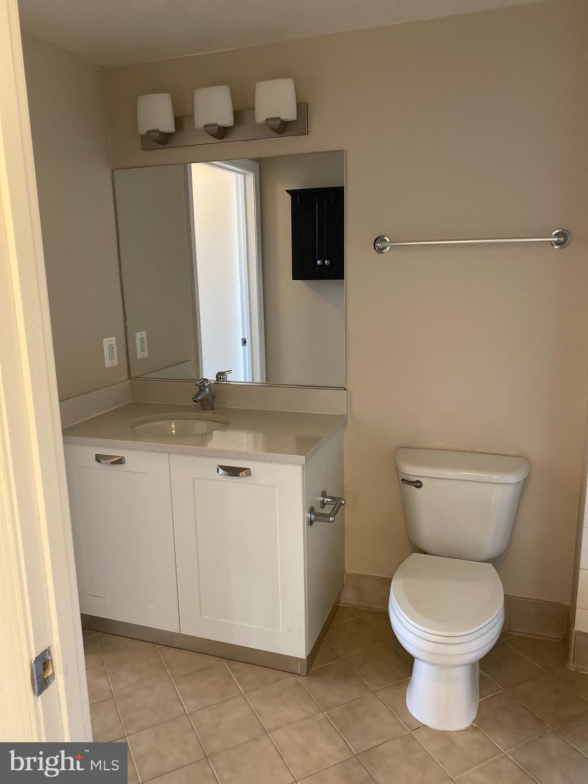 2451 MIDTOWN AVE #1302