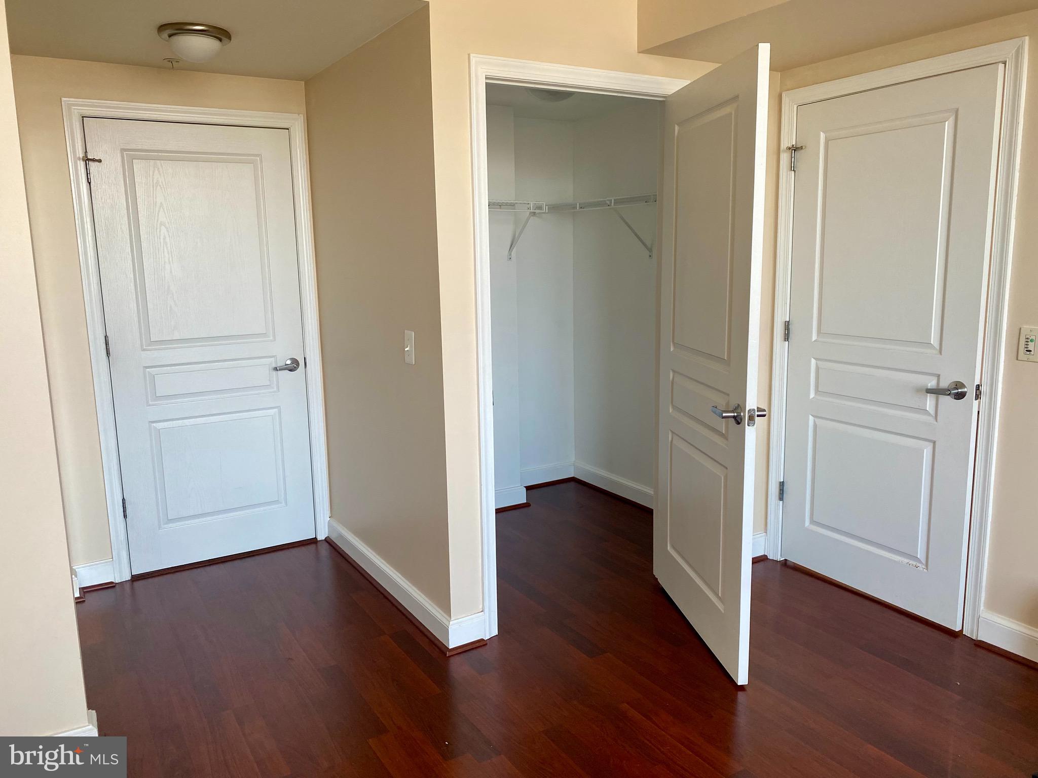 2451 MIDTOWN AVE #1302