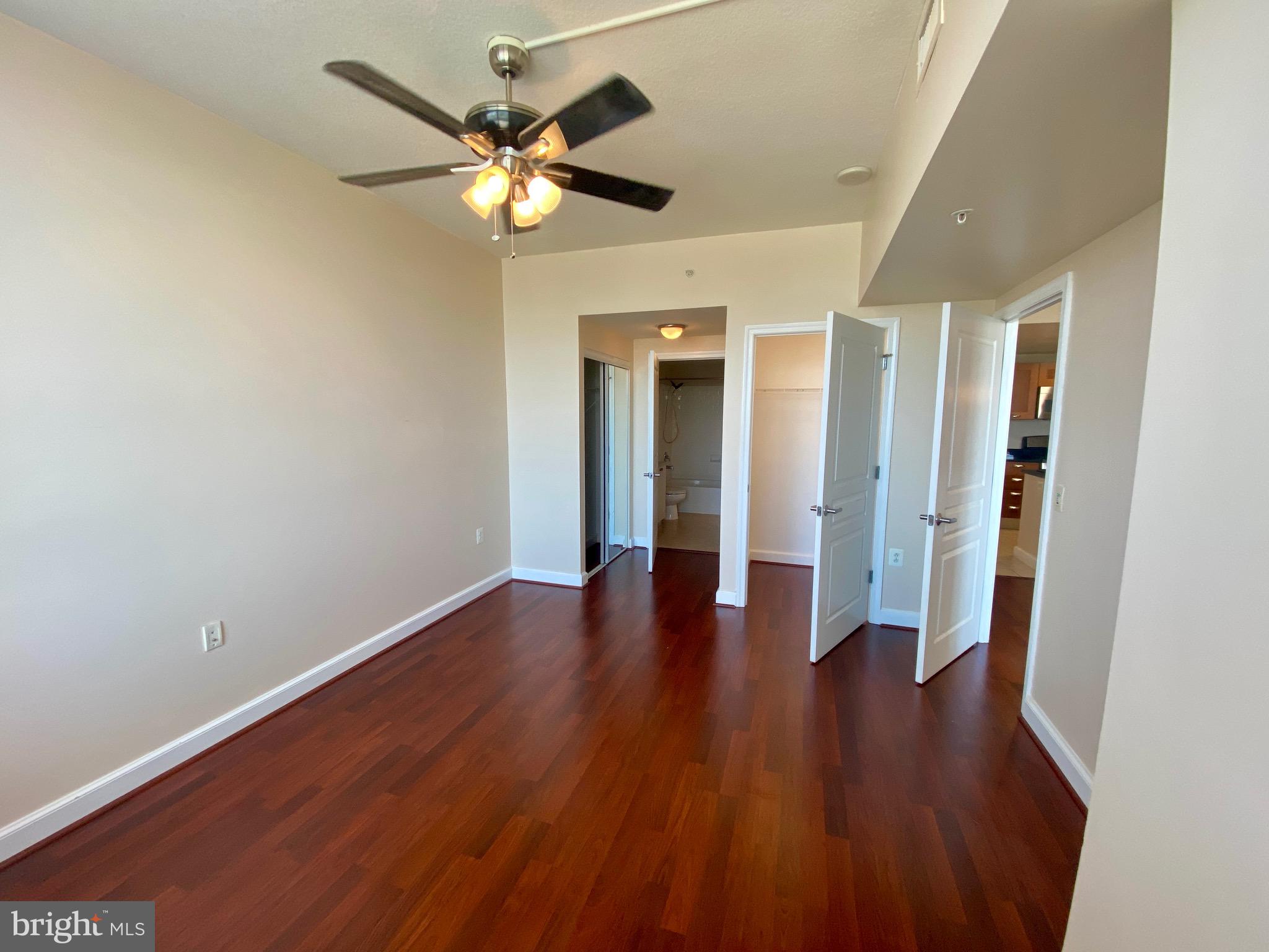 2451 MIDTOWN AVE #1302