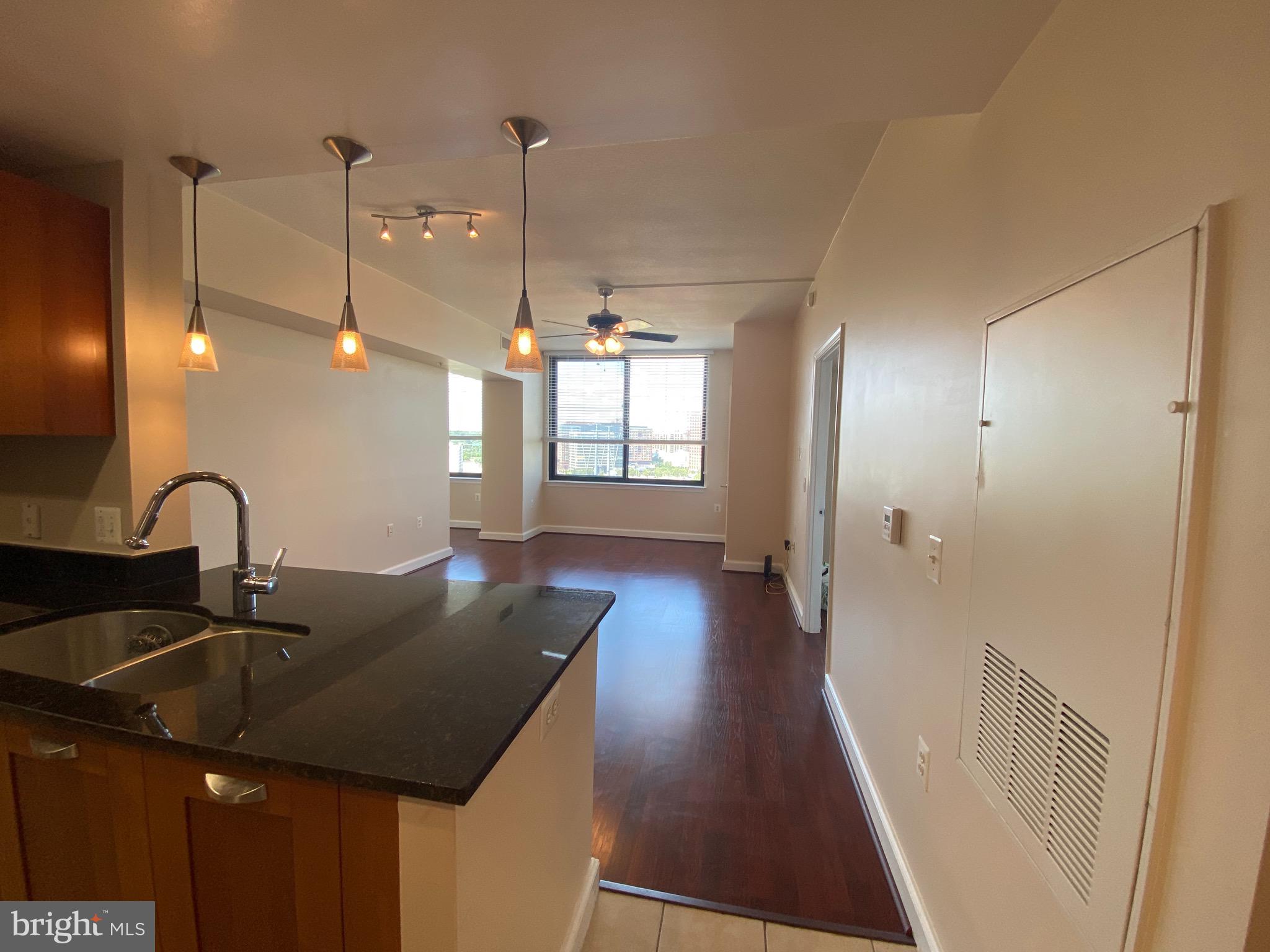 2451 MIDTOWN AVE #1302
