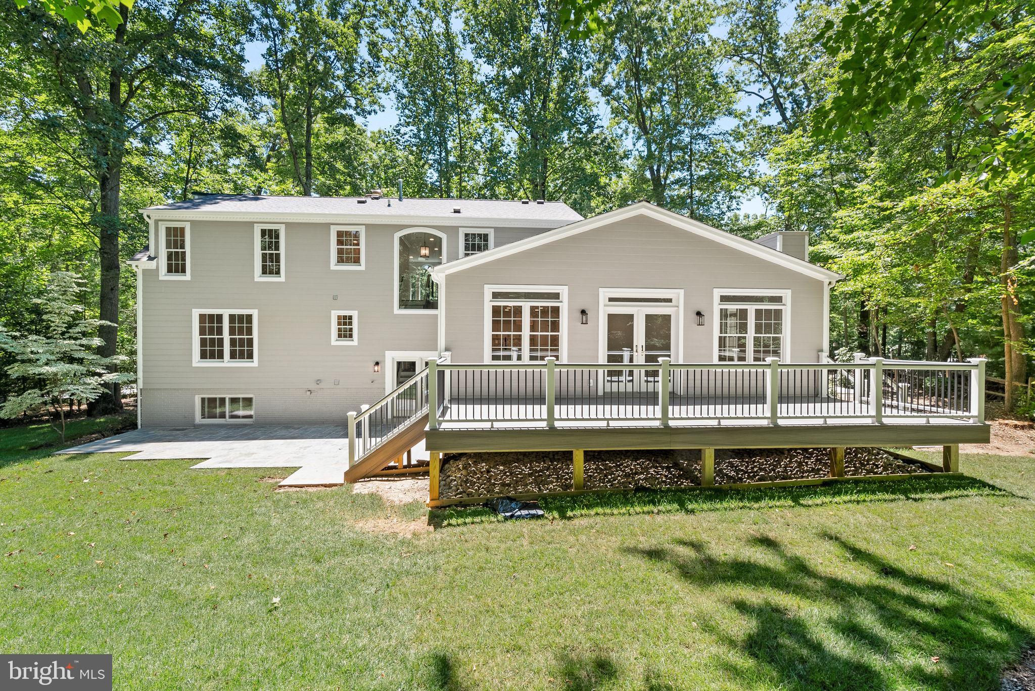 11806 Triple Crown Rd