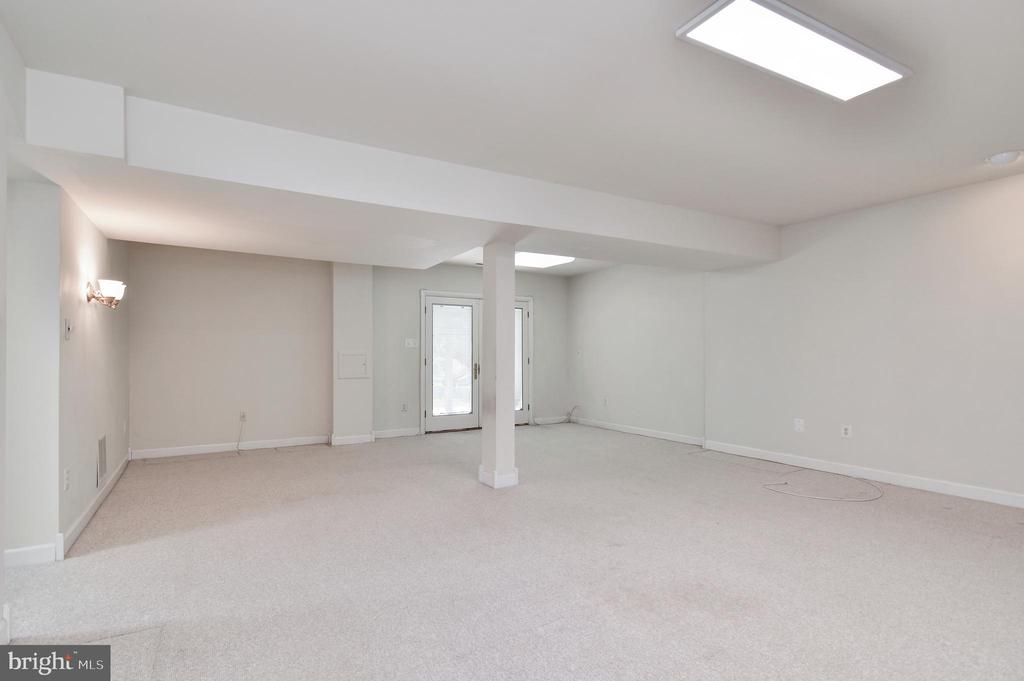 2310 Malraux Dr