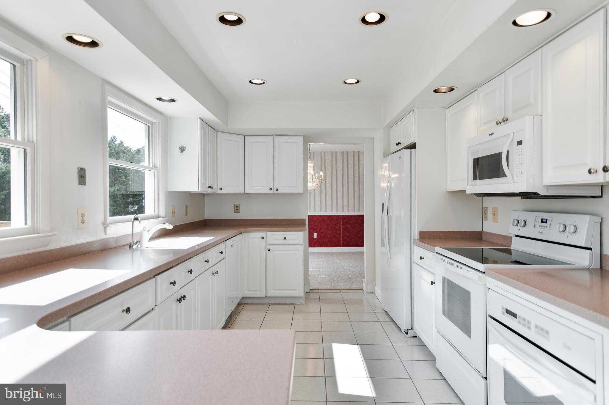 2310 Malraux Dr
