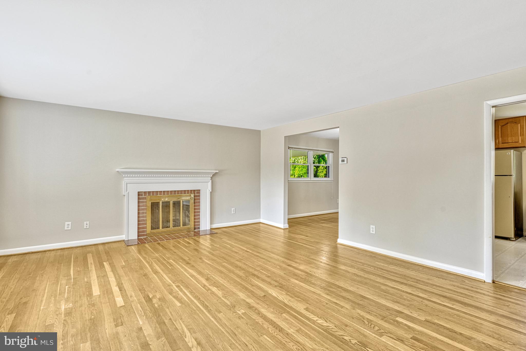 1408 MAYFLOWER DR