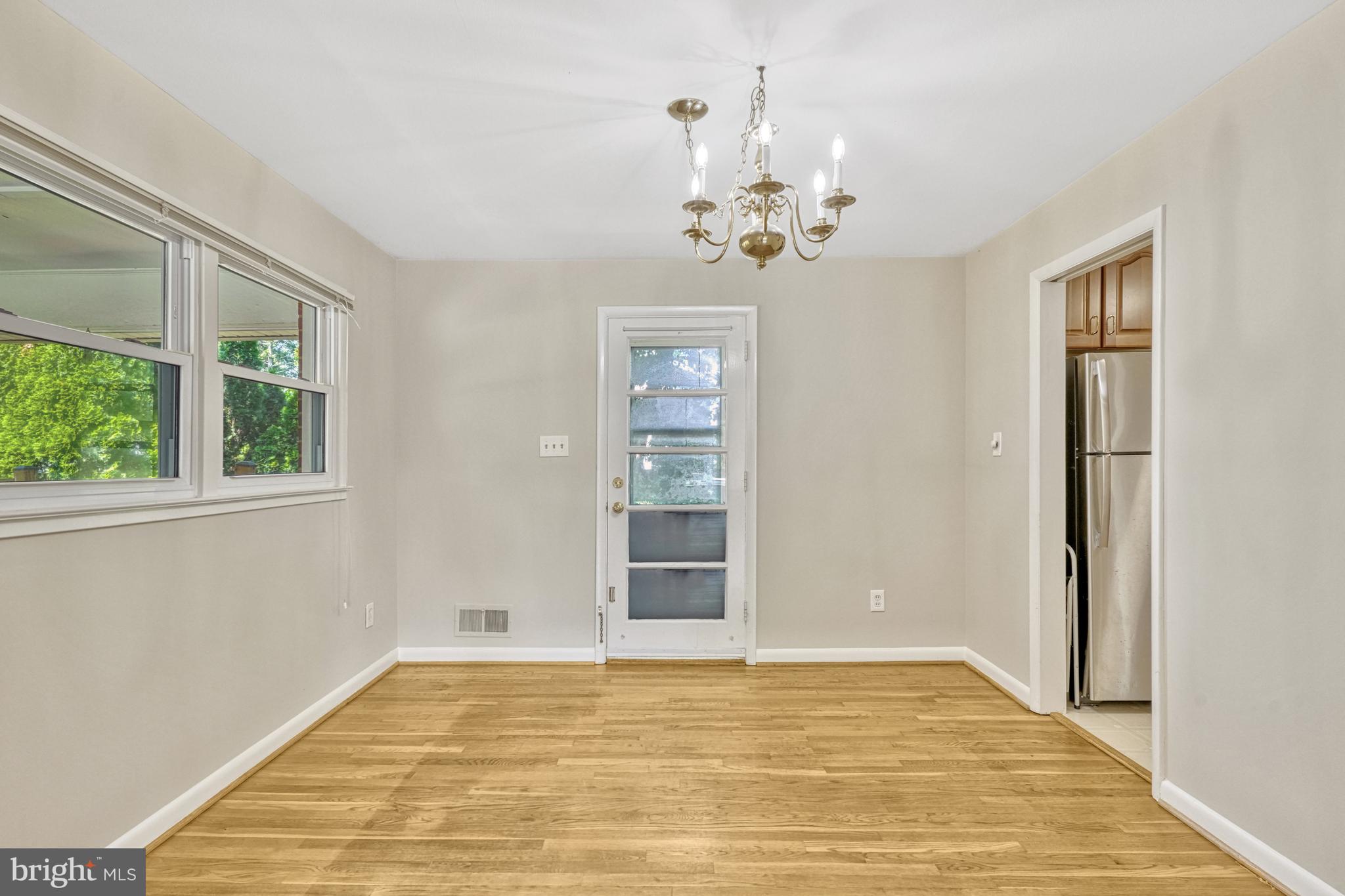 1408 MAYFLOWER DR
