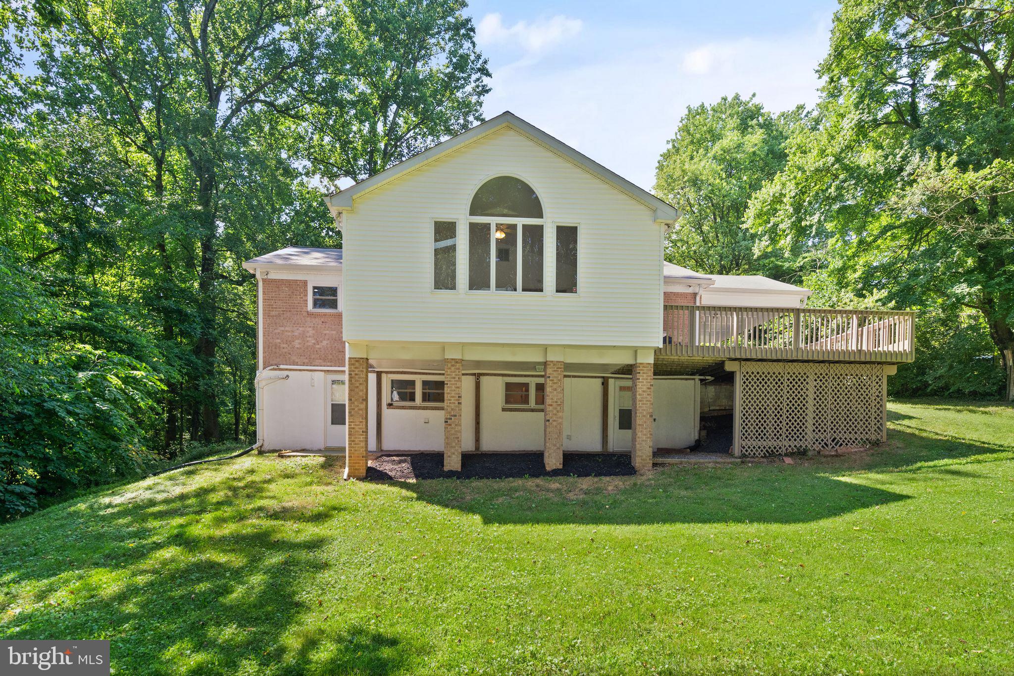 4821 Village Dr