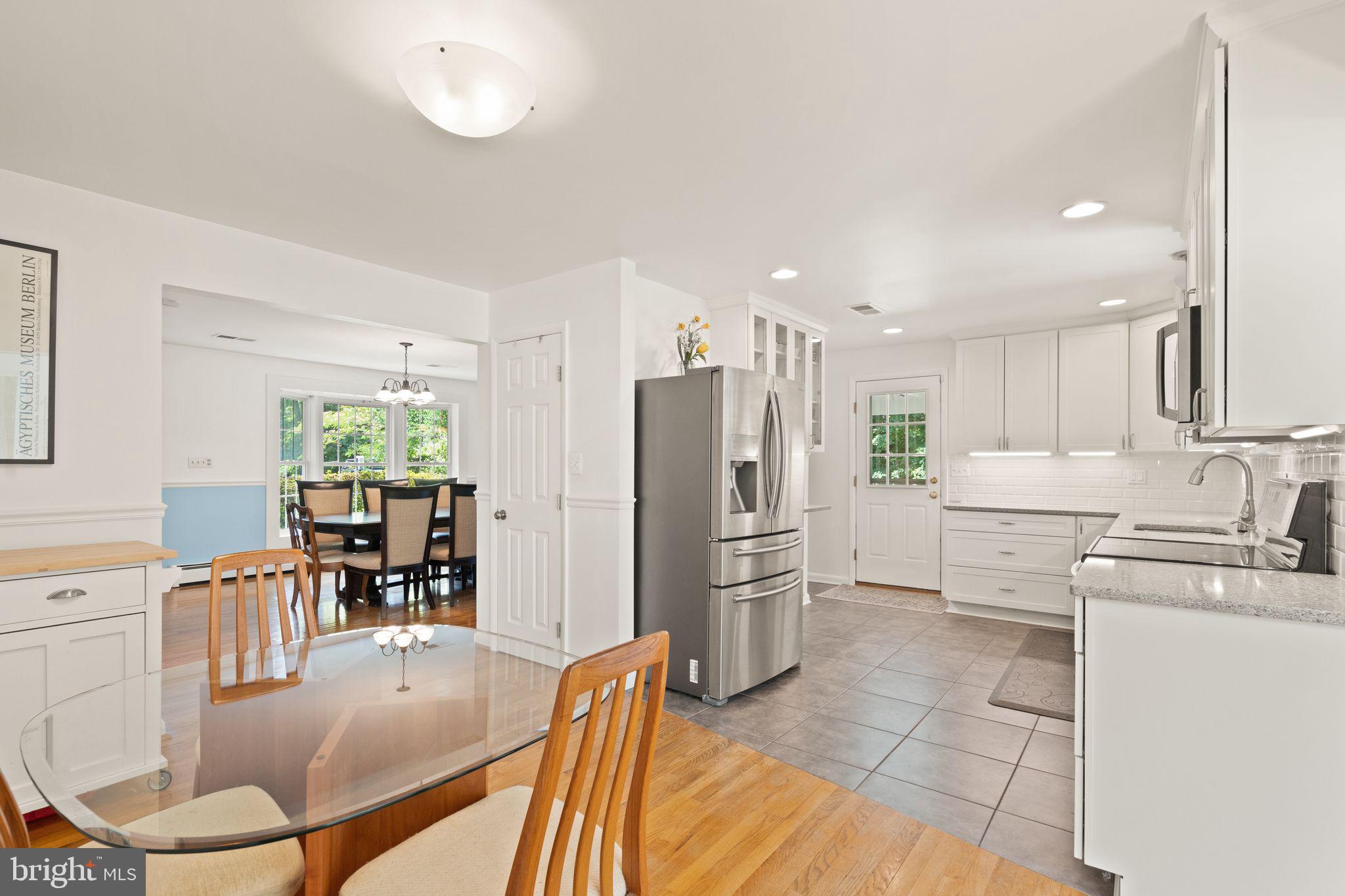 4821 Village Dr