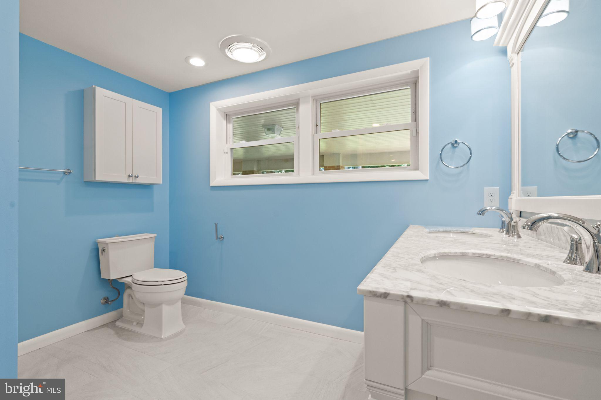 4821 Village Dr