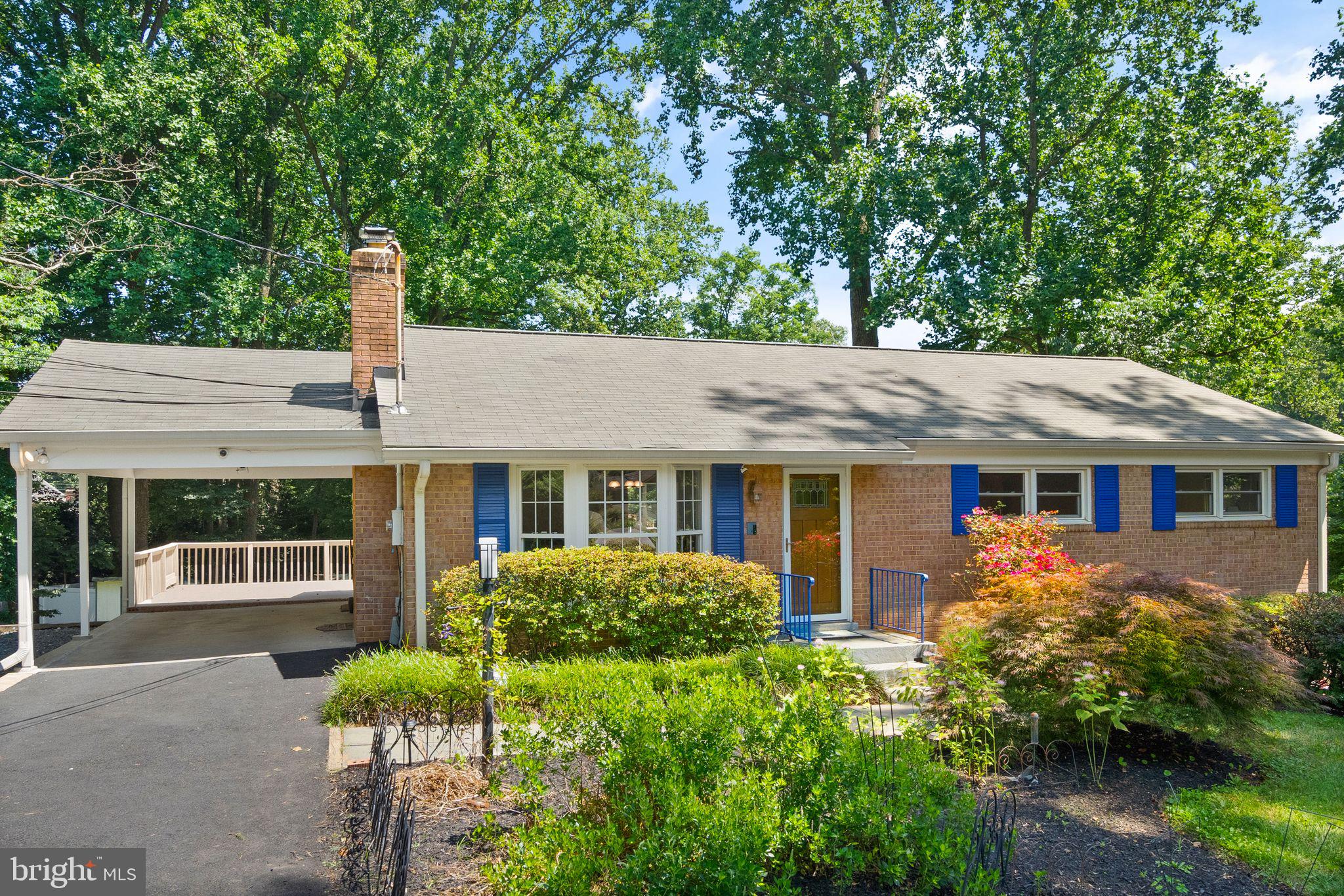 4821 Village Dr