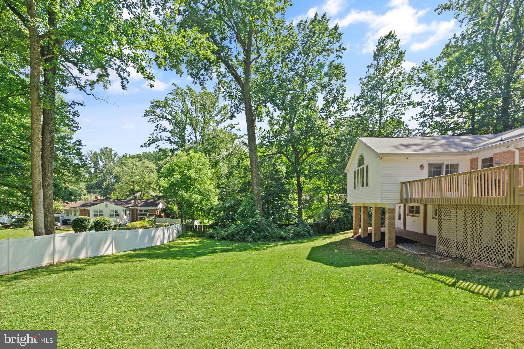 4821 Village Dr