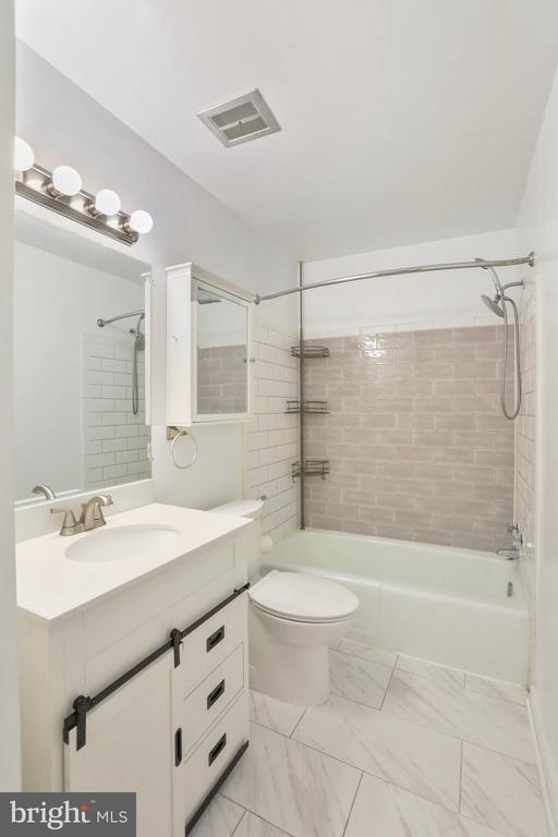 1420 Northgate Sq #22a