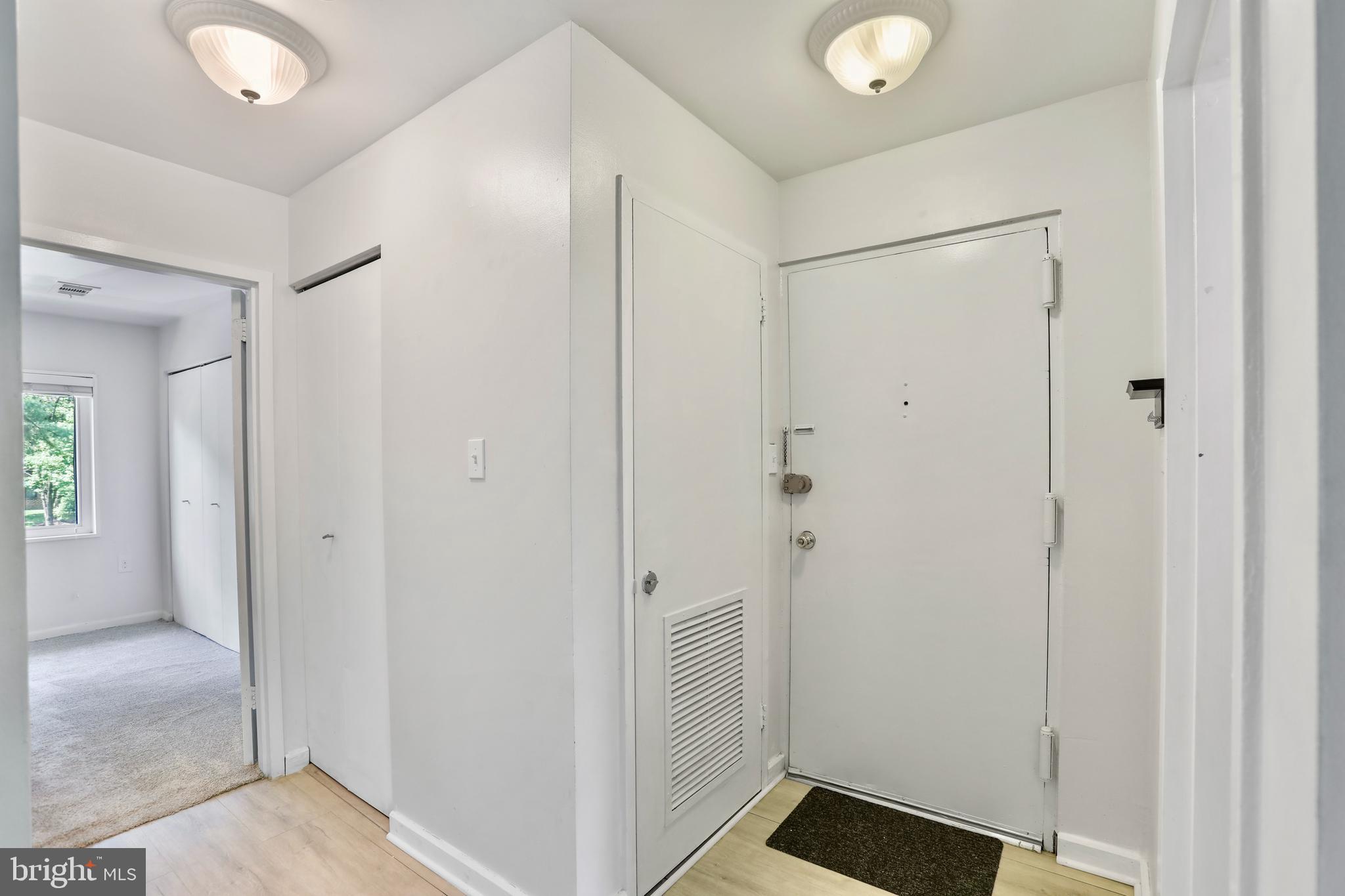 1420 Northgate Sq #22a