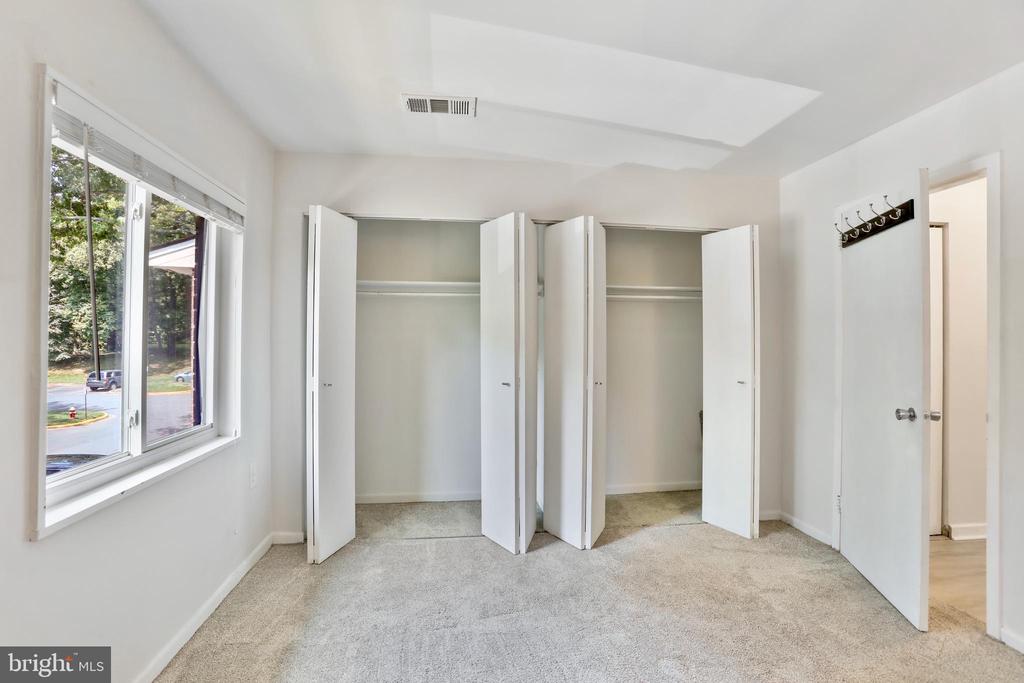 1420 Northgate Sq #22a