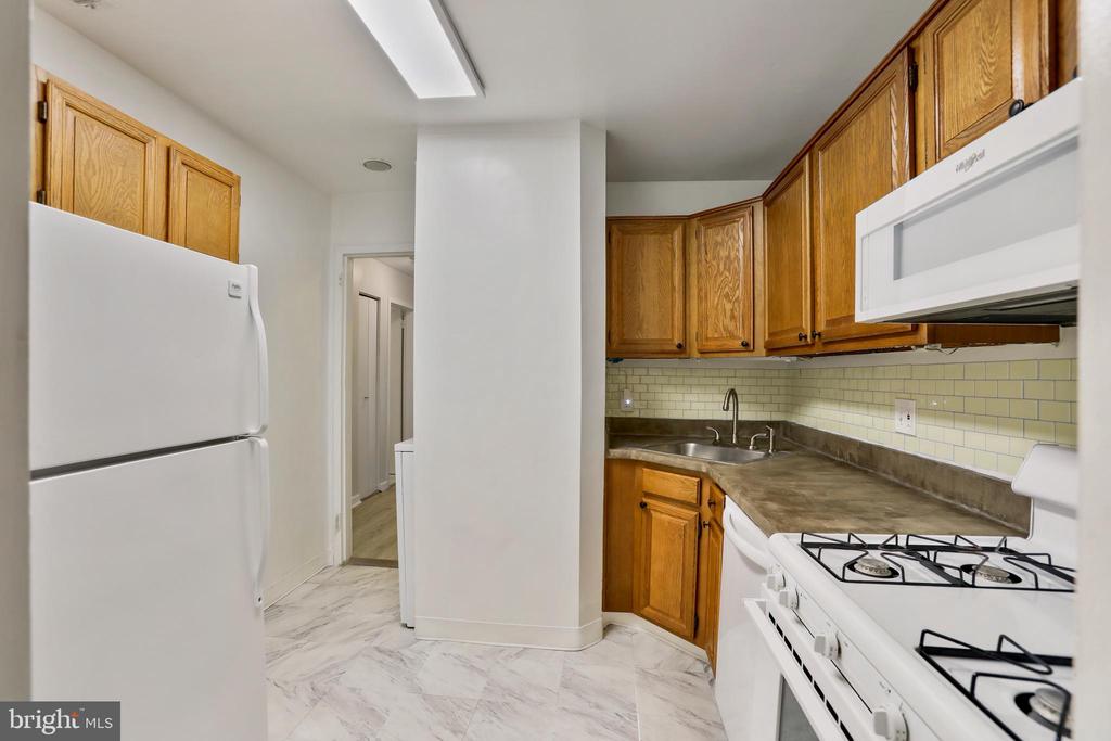 1420 Northgate Sq #22a