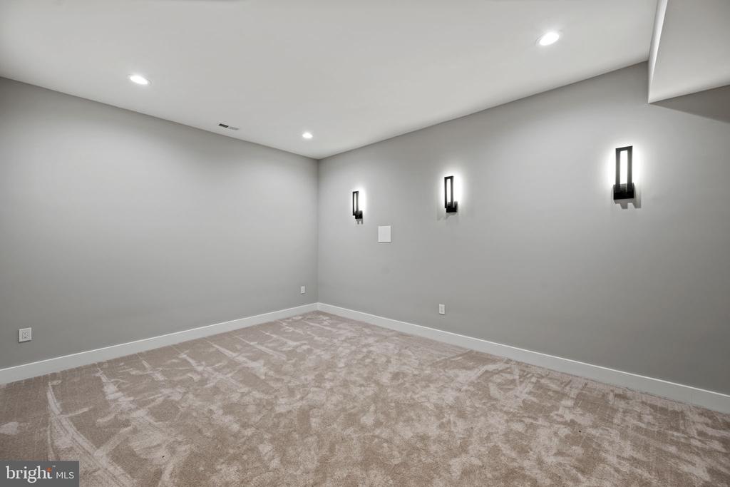 3806 Hummer Rd