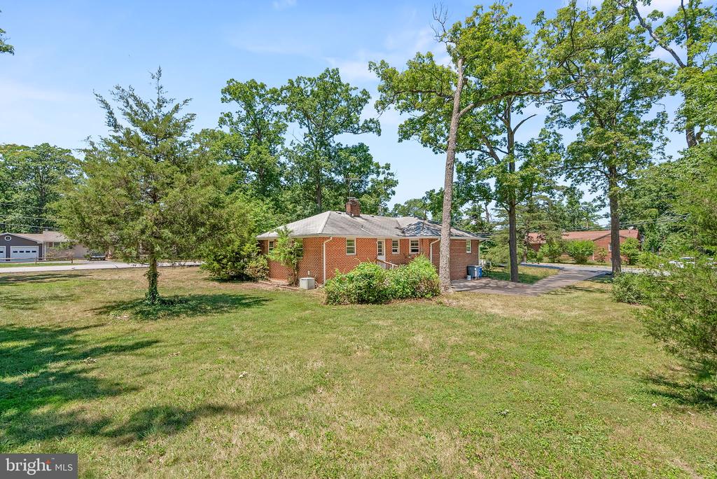 5931 Westchester St