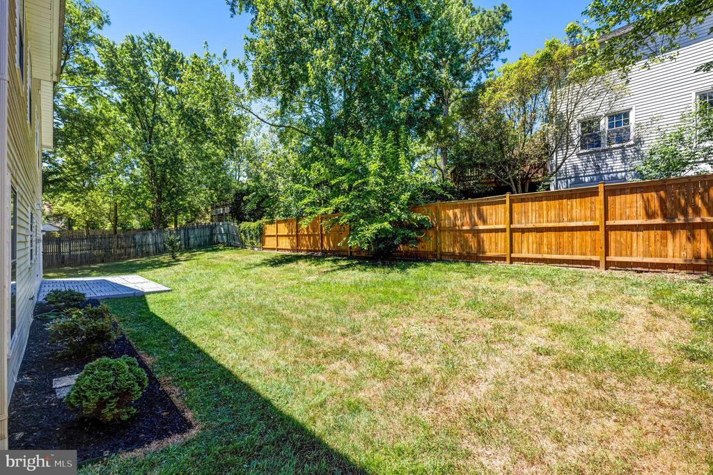 1305 Lopp Ct