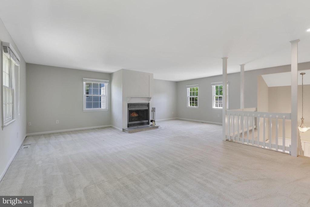 1305 Lopp Ct
