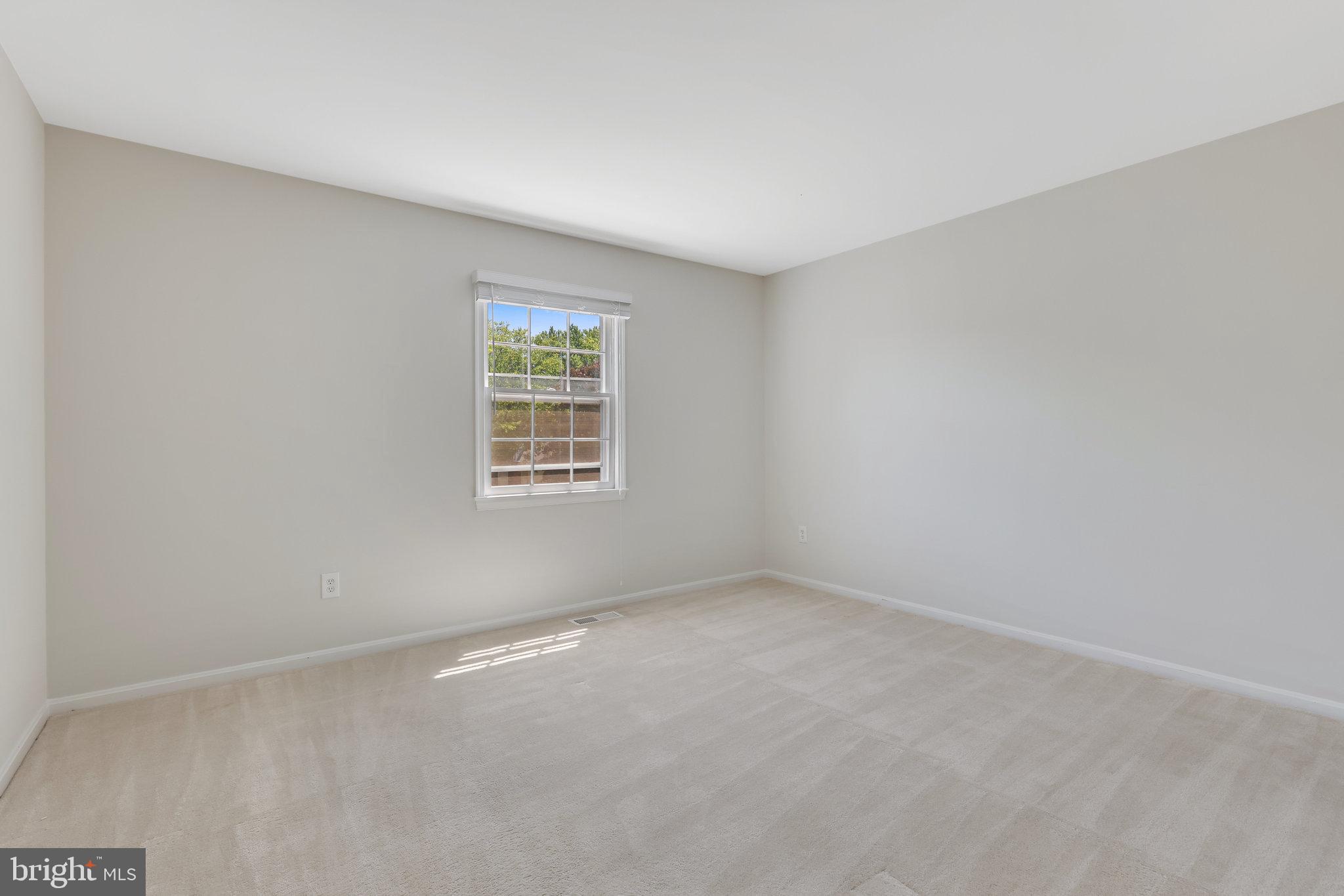 1305 Lopp Ct