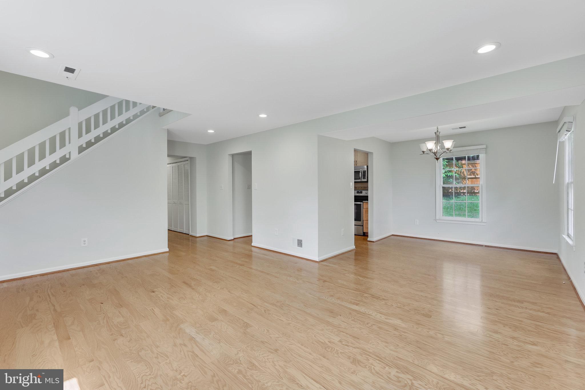 1305 Lopp Ct