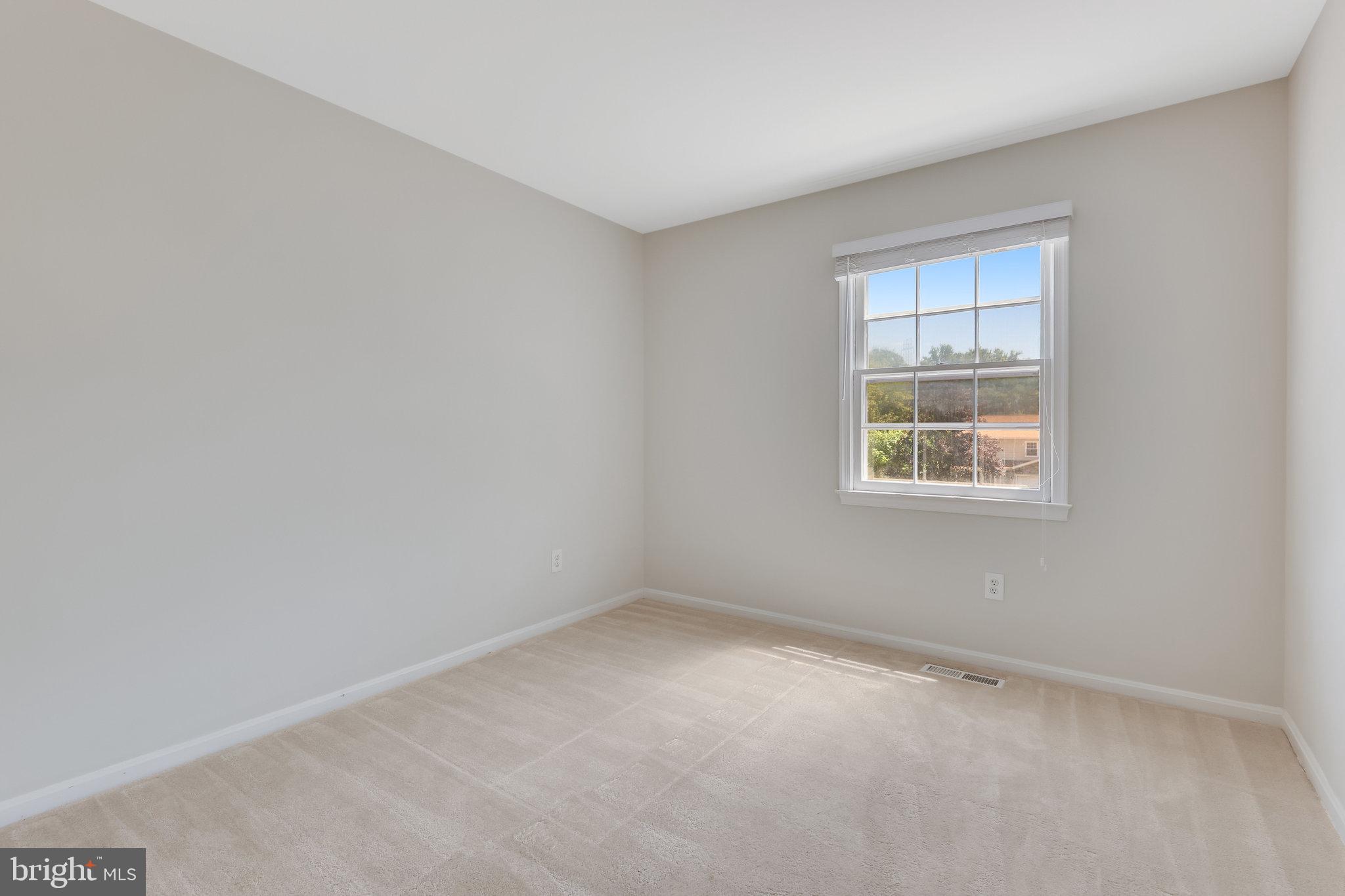 1305 Lopp Ct