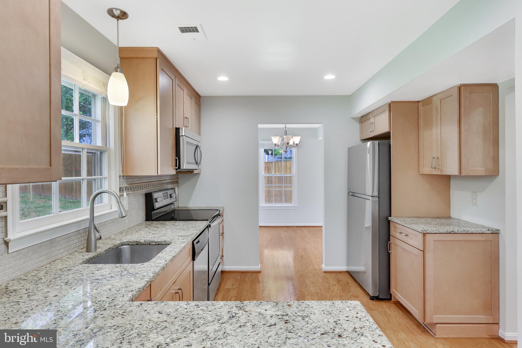 1305 Lopp Ct