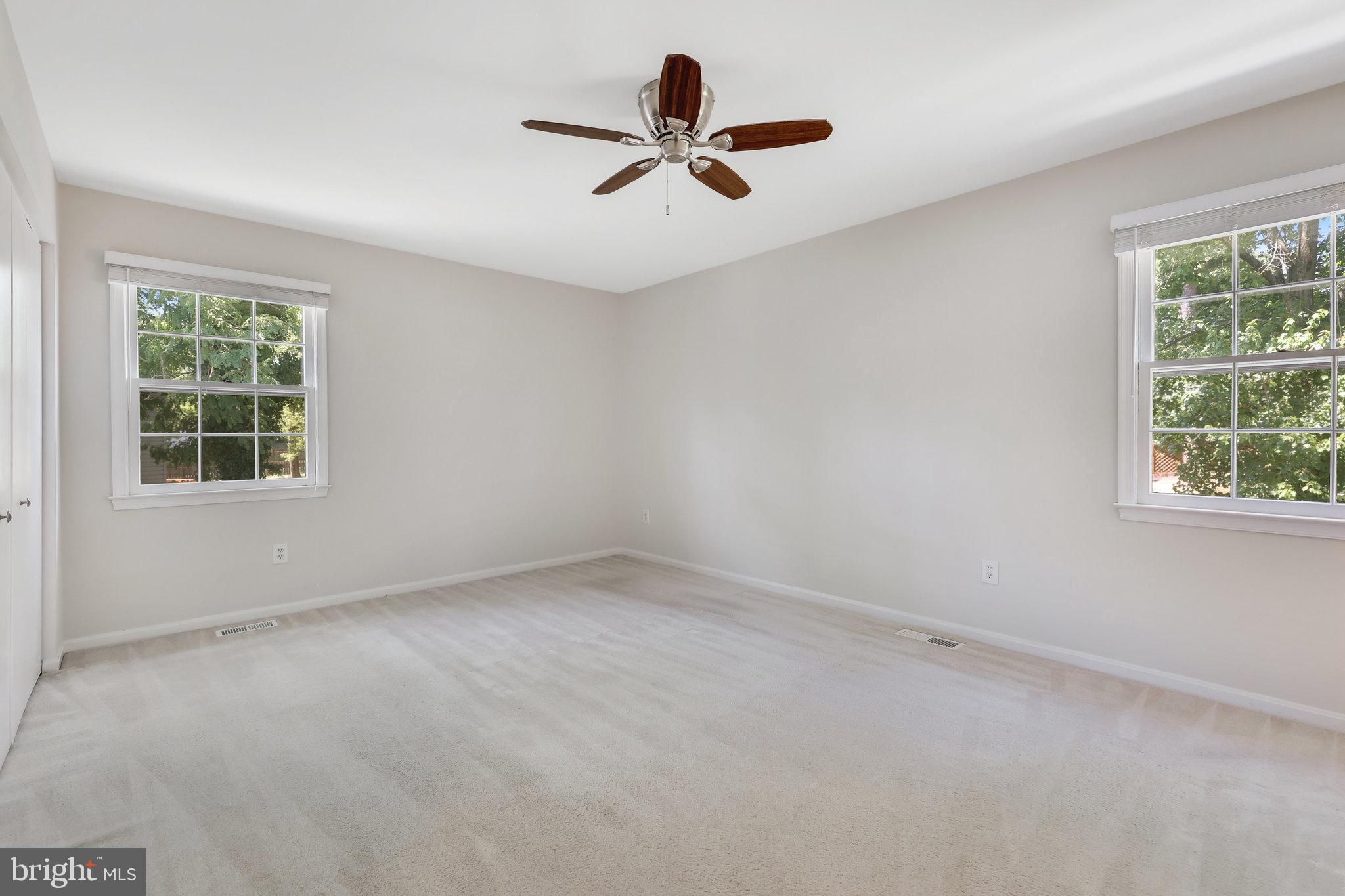 1305 Lopp Ct