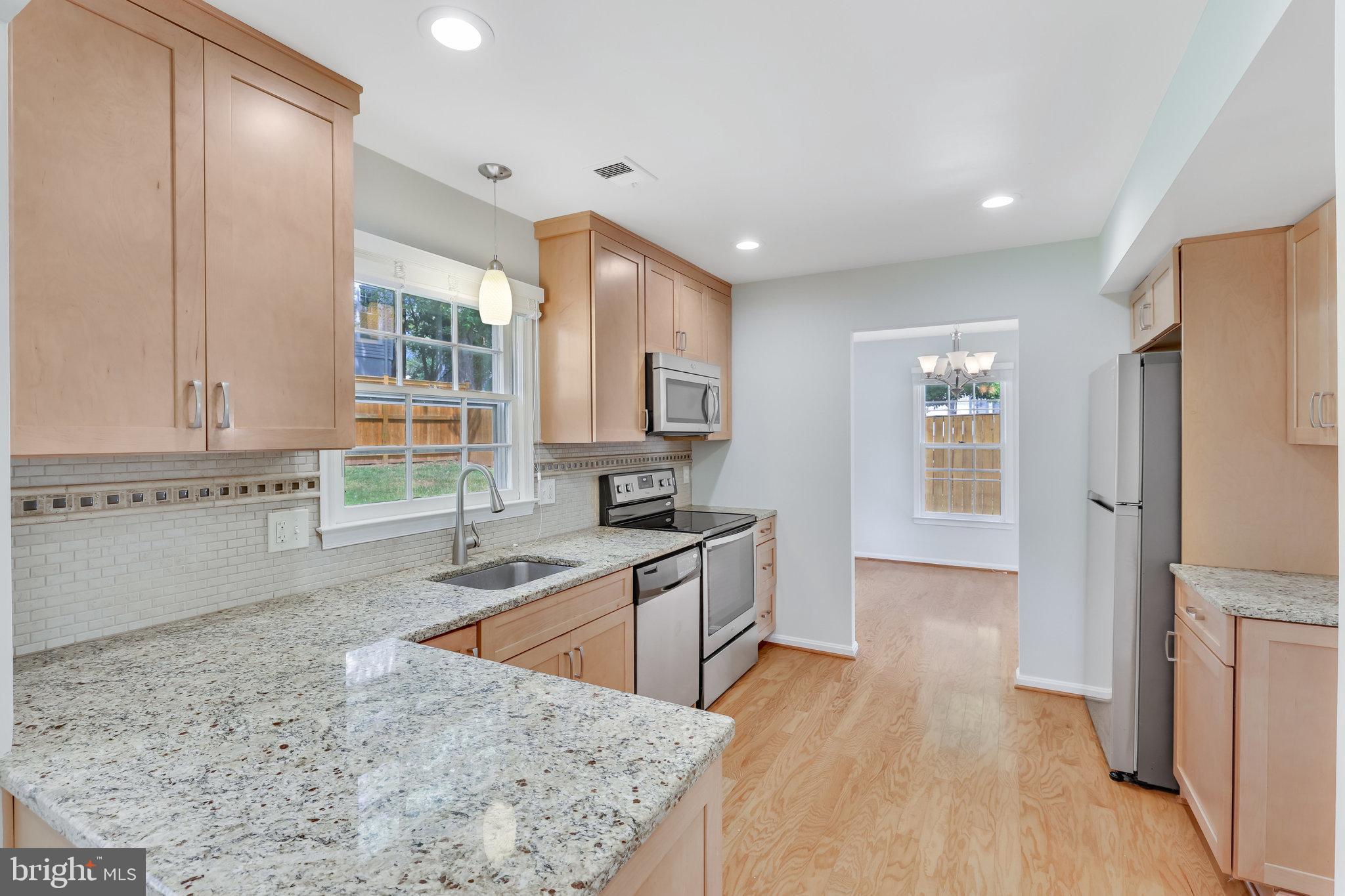 1305 Lopp Ct