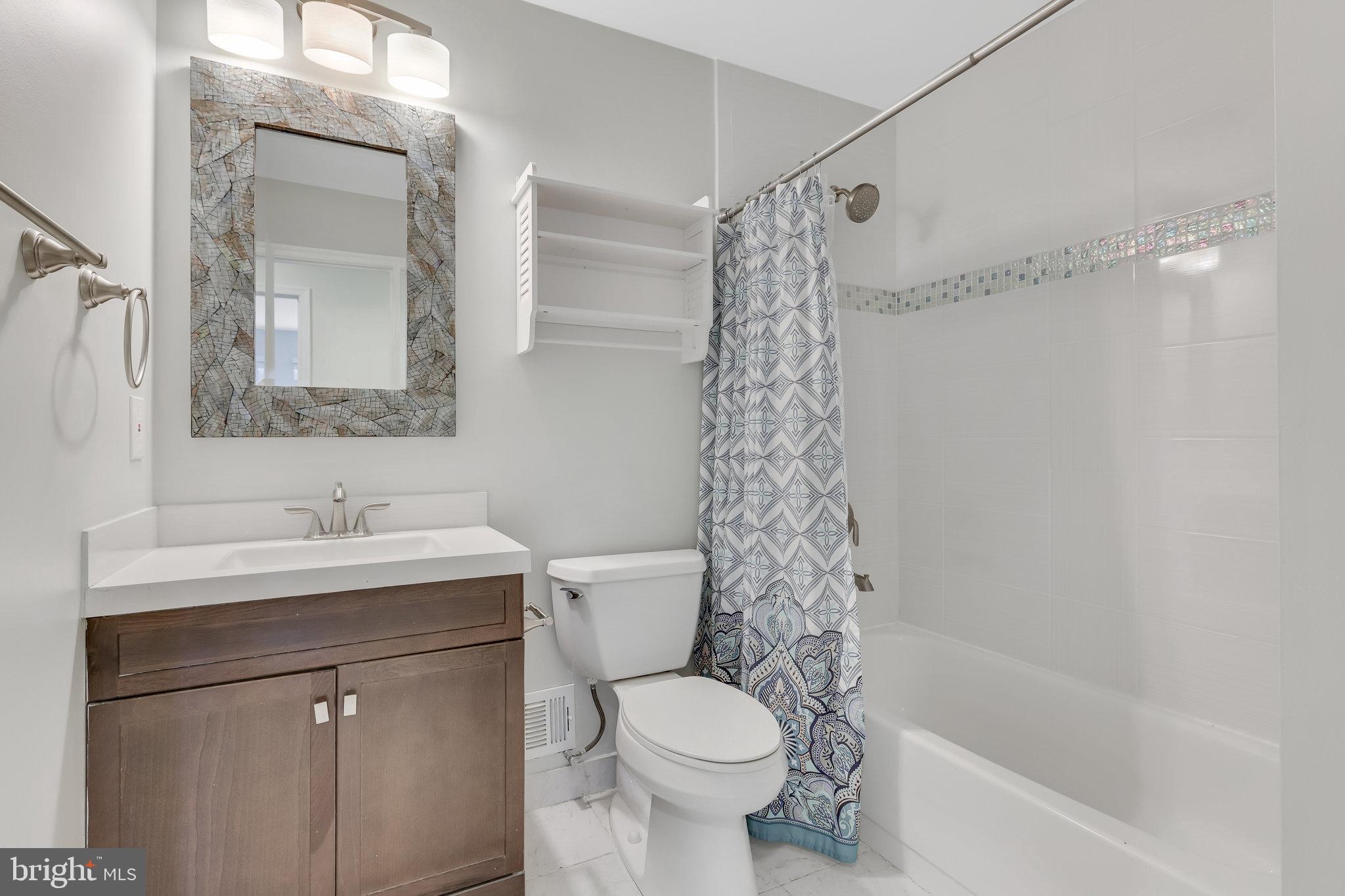 1305 Lopp Ct