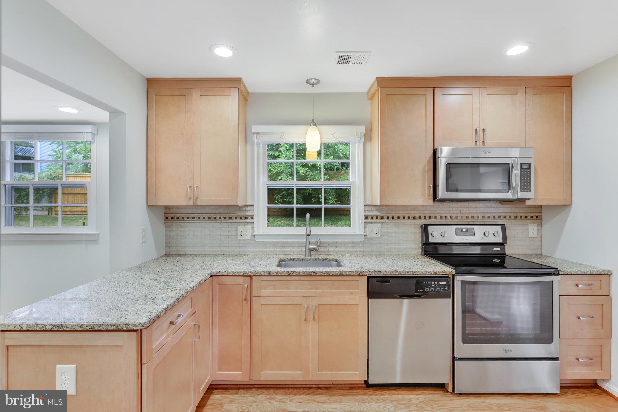 1305 Lopp Ct